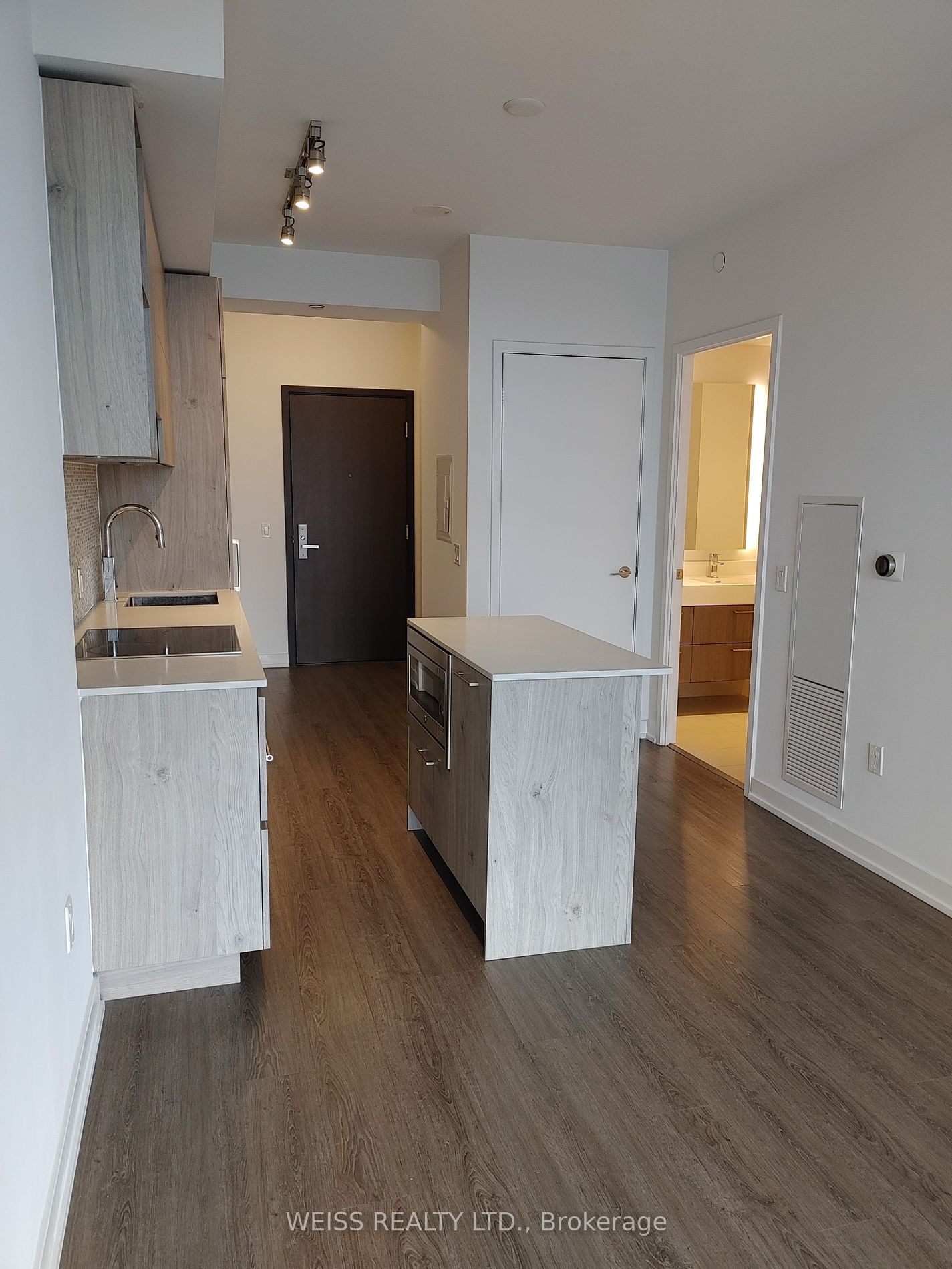 Condo leased at 1210-1 Yorkville Avenue, Toronto, Annex, M4W 0B1 - MLS: C11943807