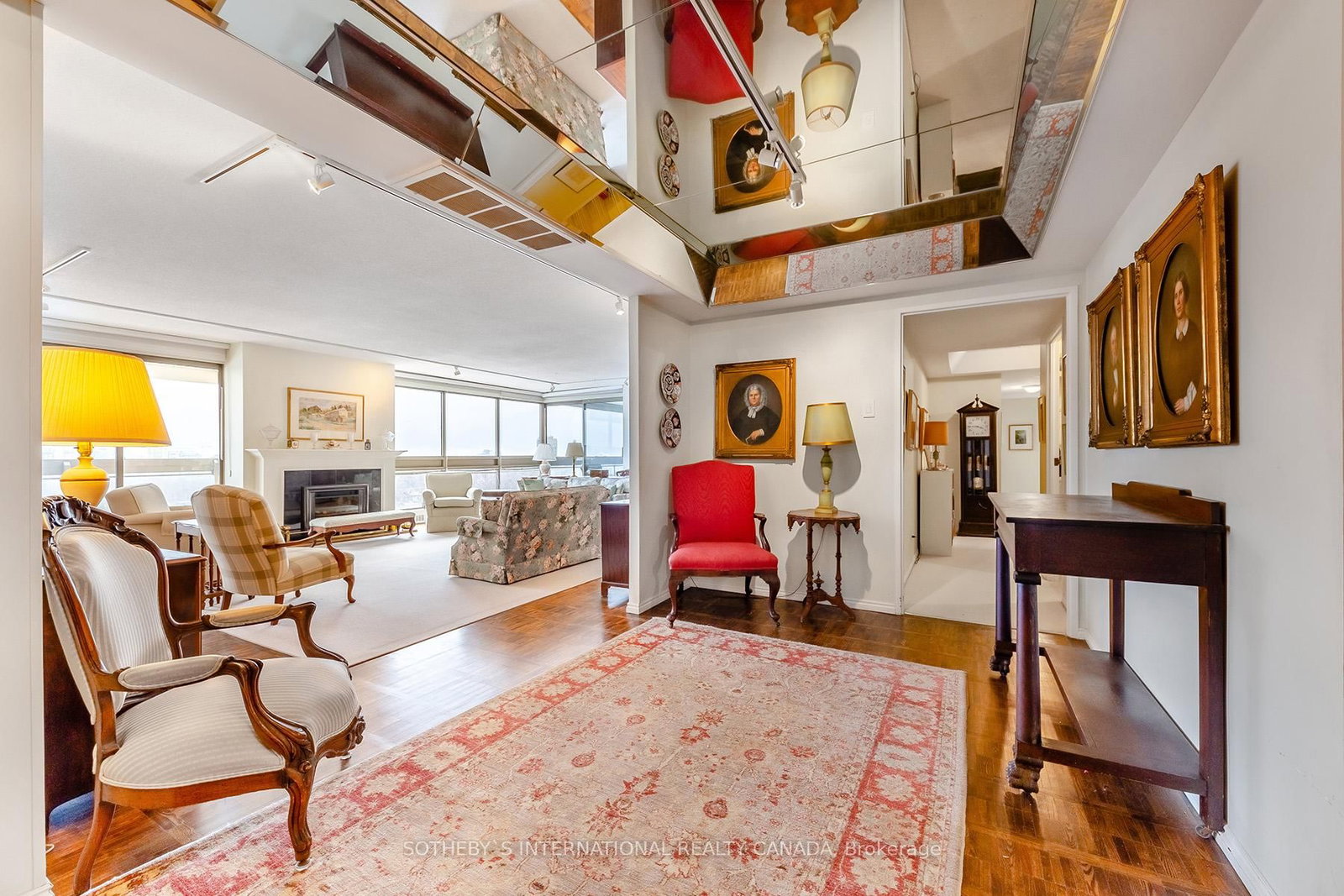 Listing Image 3