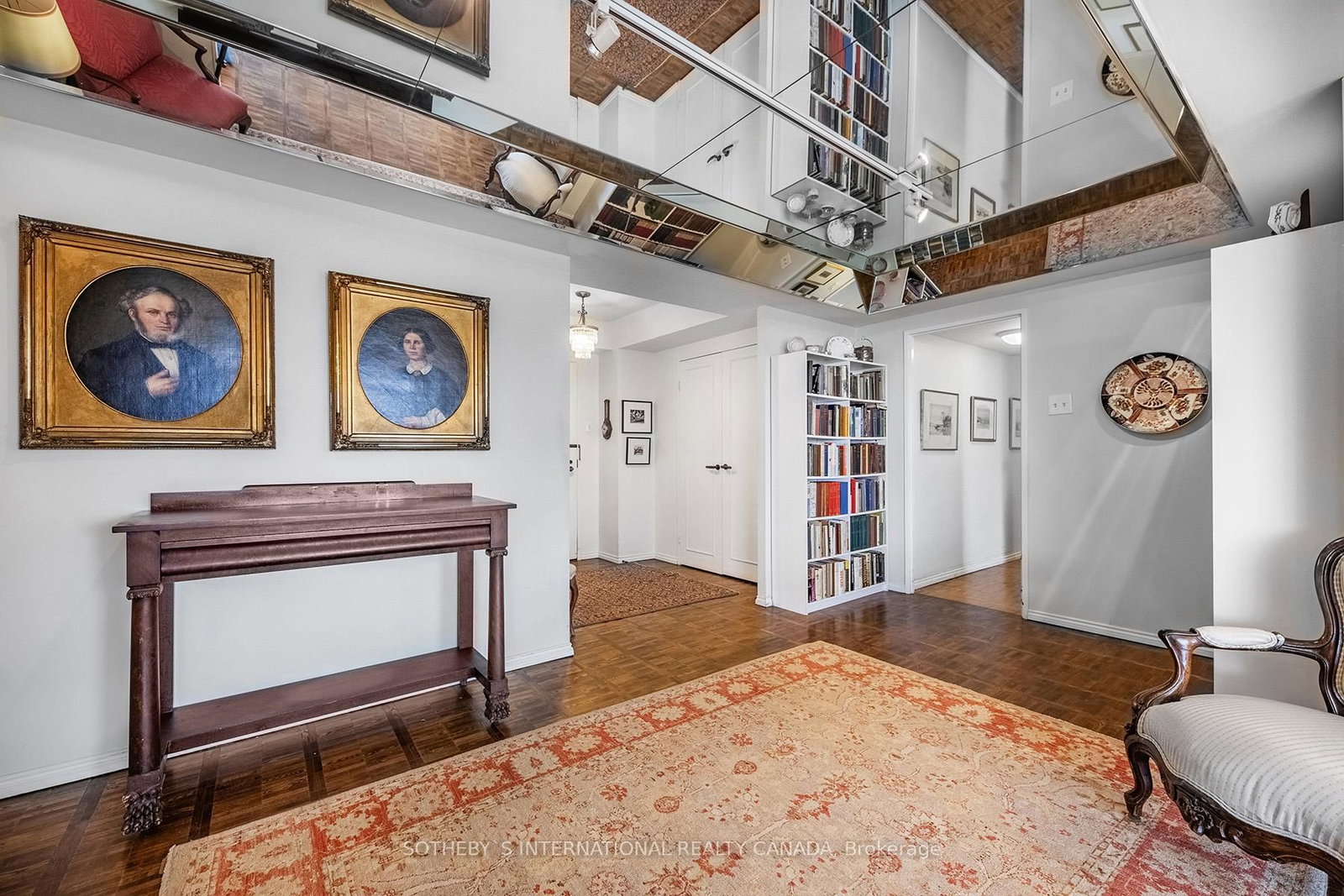 Listing Image 4