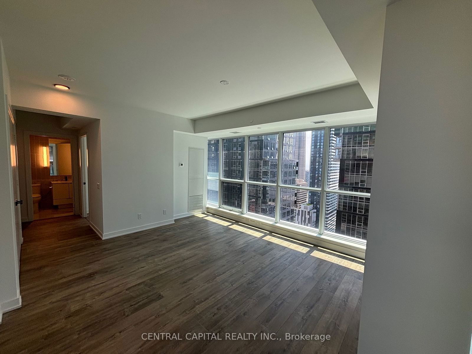 Condo for sale at 3003-327 King Street, Toronto, Waterfront Communities C1, M5V 0W7 - MLS: C11943961