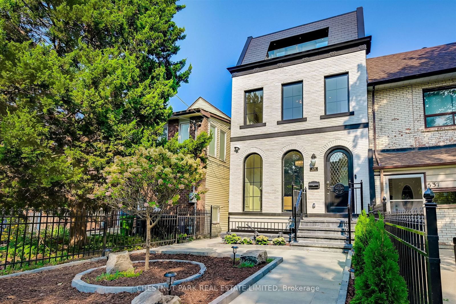 Detached House for sale at 539 Crawford Street, Toronto, Palmerston-Little Italy, M6G 3J9 - MLS: C11944099