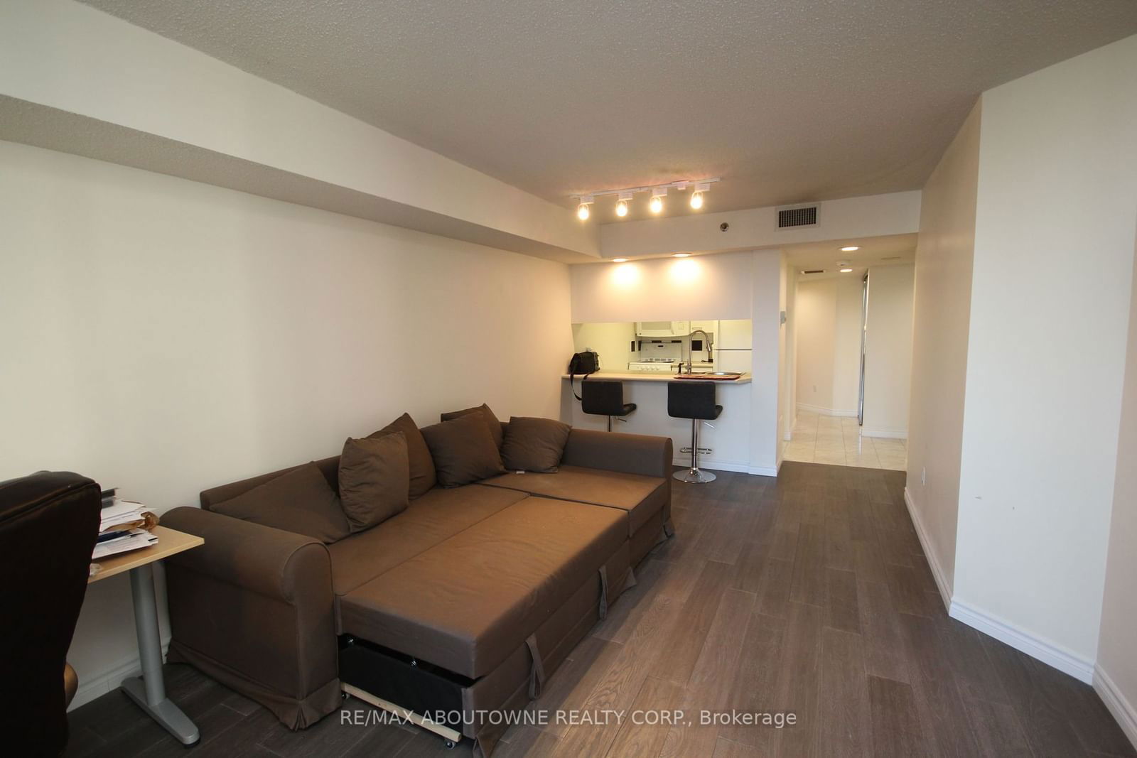 Condo for lease at 809-38 Elm Street, Toronto, Bay Street Corridor, M5G 2K5 - MLS: C11944248