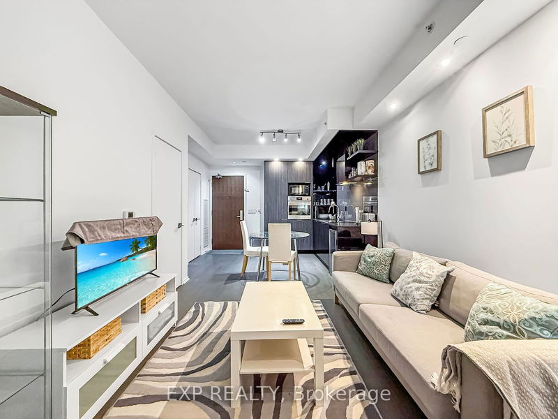 home for lease on 1410-70 Temperance Street