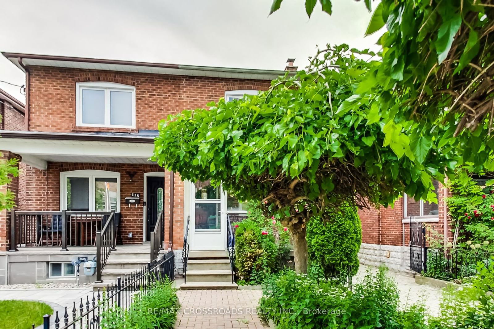 Semi-Detached House for lease at 633 Glenholme Avenue, Toronto, Oakwood Village, M6E 3G8 - MLS: C11944444