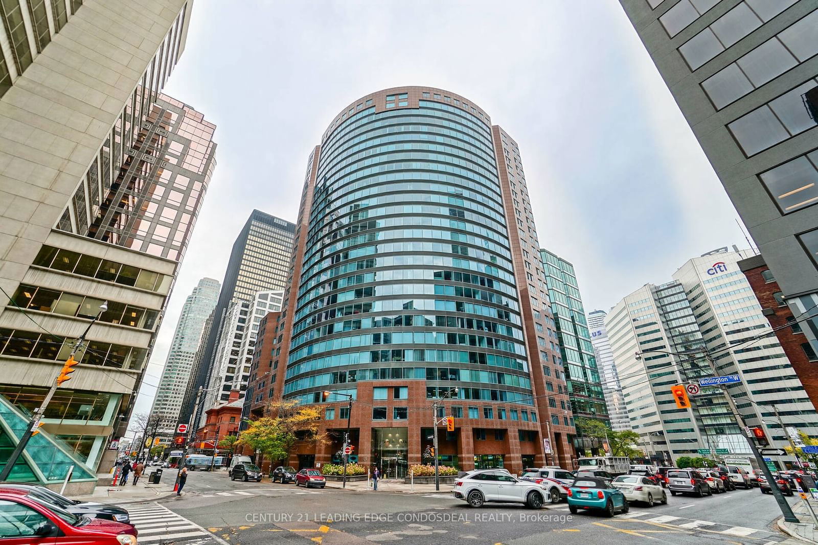 Condo for sale at 1905-33 University Avenue, Toronto, Bay Street Corridor, M5J 2S7 - MLS: C11944658