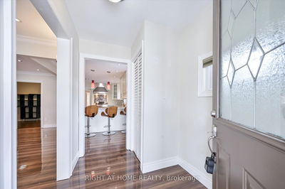 Unit Main — 111 Steeles Ave, Toronto - Newtonbrook East image-0-3