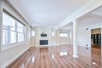 Unit Main — 111 Steeles Ave, Toronto - Newtonbrook East image-0-4