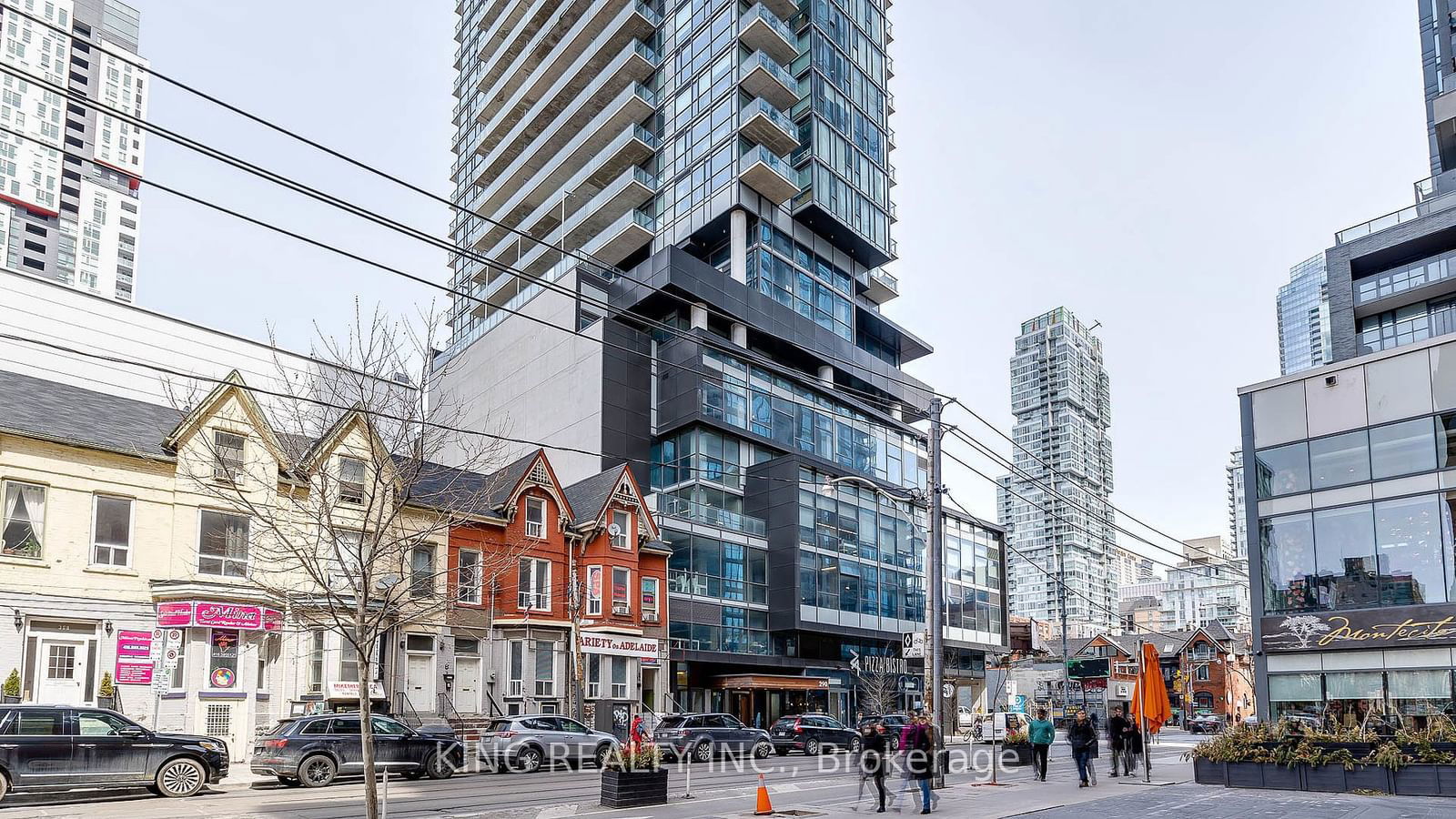 Condo for lease at 3806-290 Adelaide Street, Toronto, Waterfront Communities C1, M5V 0P3 - MLS: C11944767