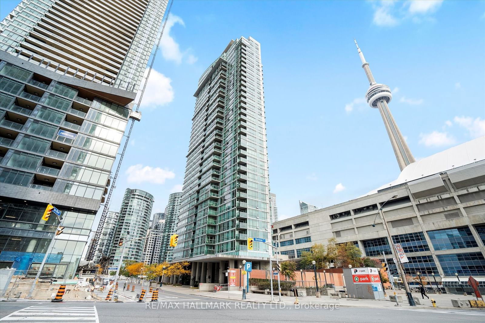 Condo for sale at 3803-81 Navy Wharf Court, Toronto, Waterfront Communities C1, M5V 3S2 - MLS: C11944884