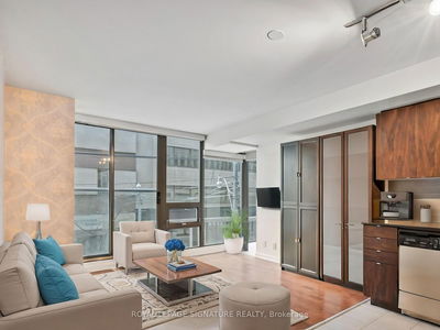 Unit 201 — 33 Lombard St, Toronto - Church-Yonge Corridor image-0-4