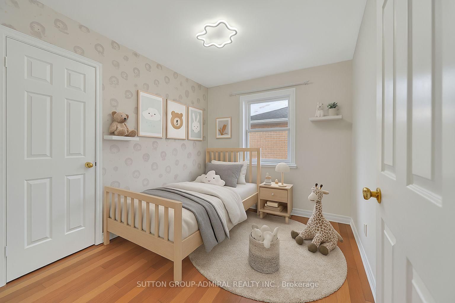 Listing Image 7