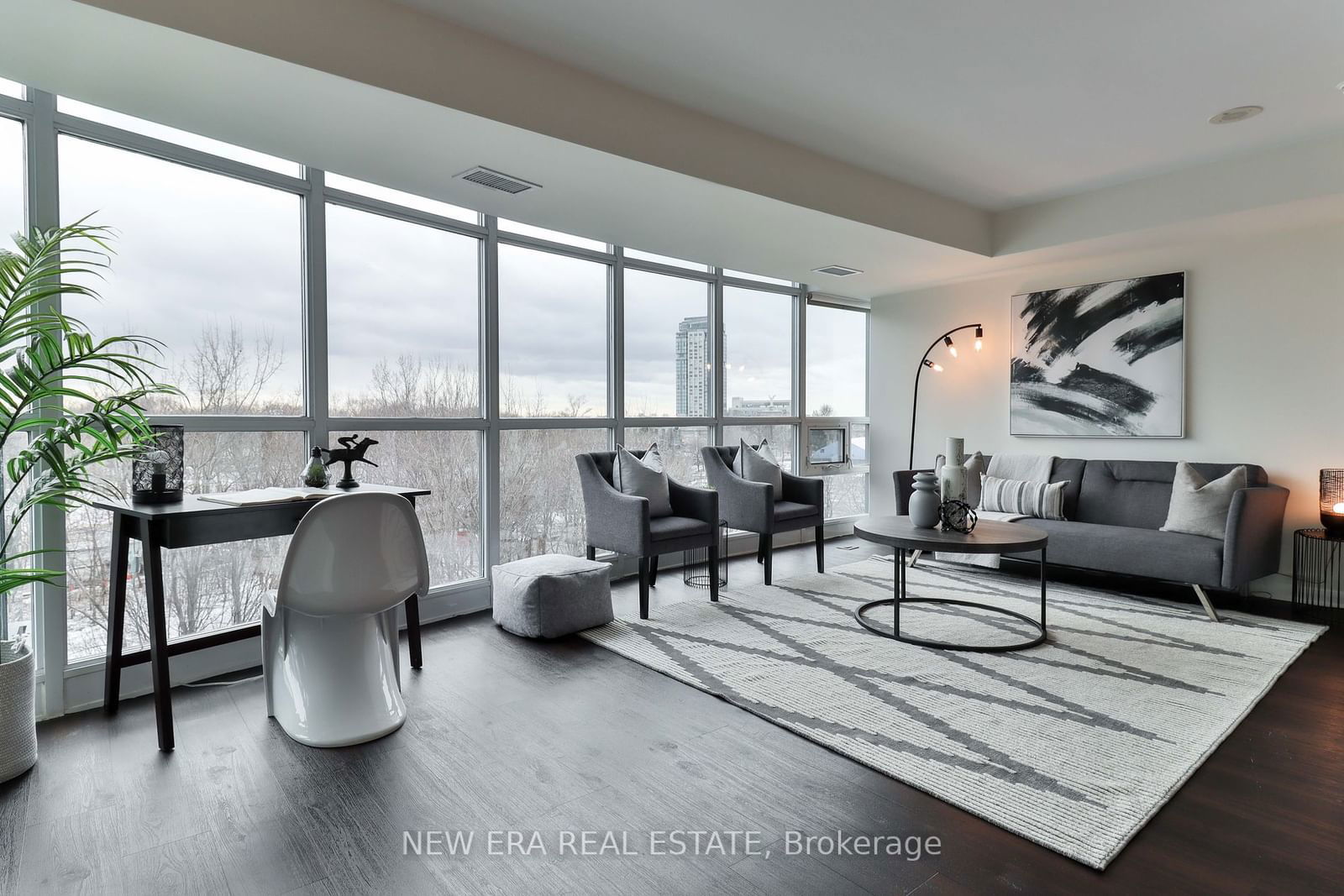 Condo for sale at 613-219 Fort York Boulevard, Toronto, Waterfront Communities C1, M5V 1B1 - MLS: C11945054