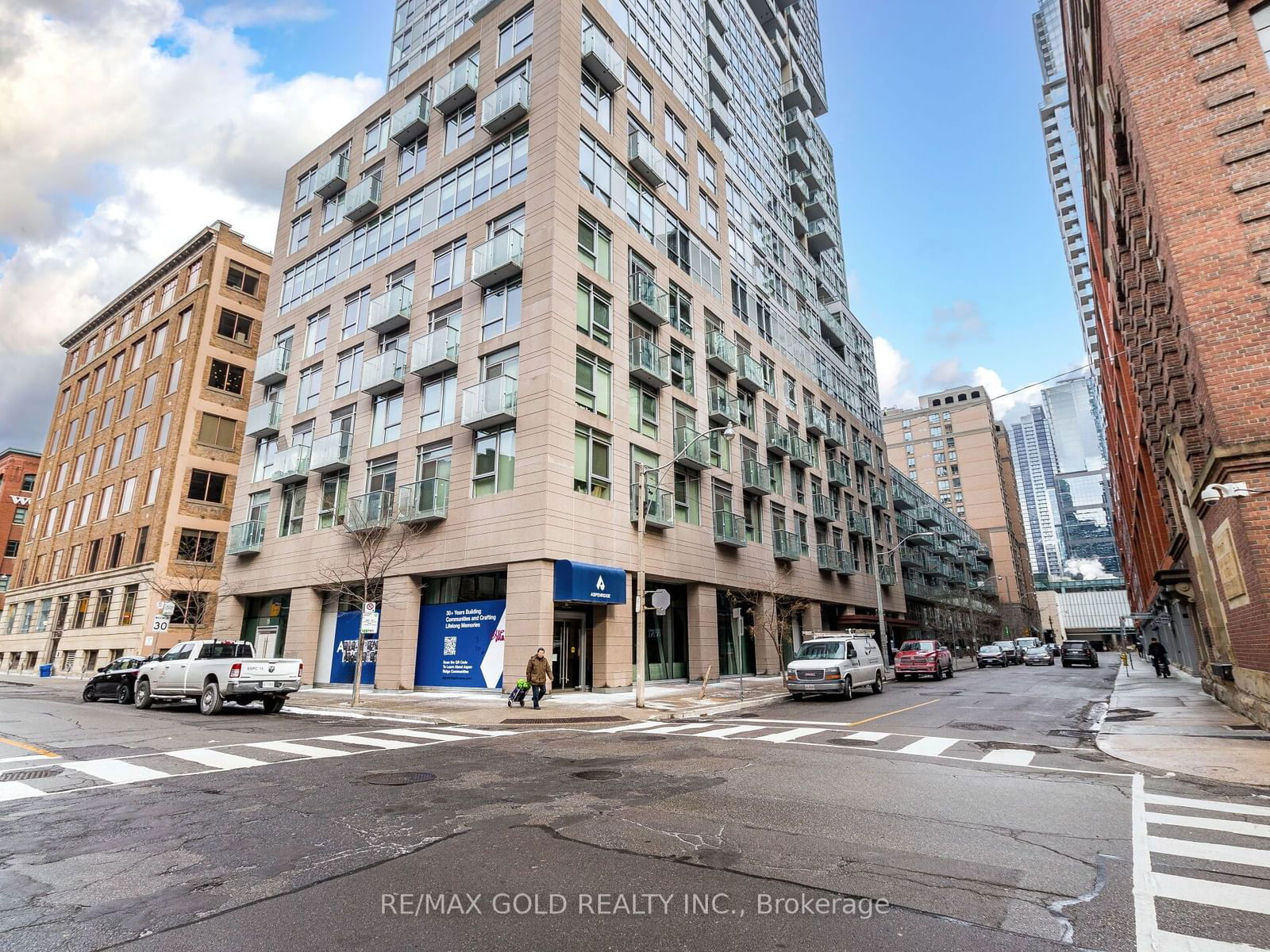 Condo leased at 508-30 Nelson Street, Toronto, Waterfront Communities C1, M5V 0H5 - MLS: C11945112