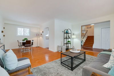 16 Lesgay Cres, Toronto - Don Valley Village image-0-4