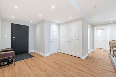 Unit 2106 — 33 University Ave, Toronto - Bay Street Corridor image-0-3