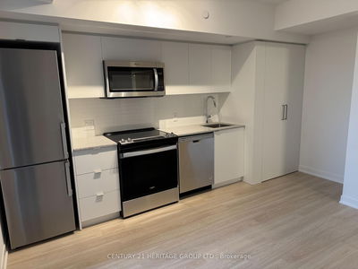 Unit 452 — 500 Wilson Ave, Toronto - Clanton Park image-0-2