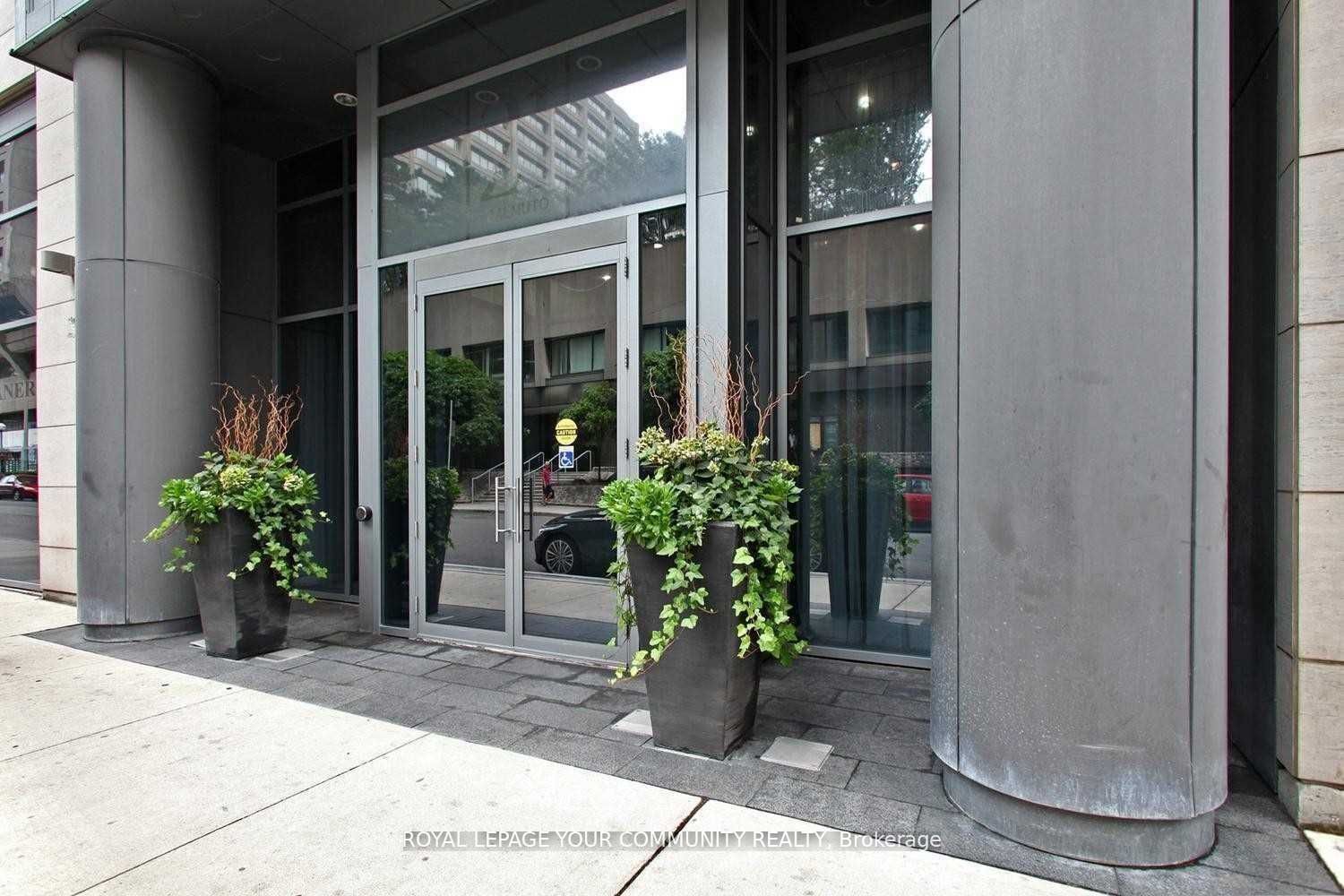 Condo for lease at 1902-21 Balmuto Street, Toronto, Bay Street Corridor, M4Y 1W4 - MLS: C11945525