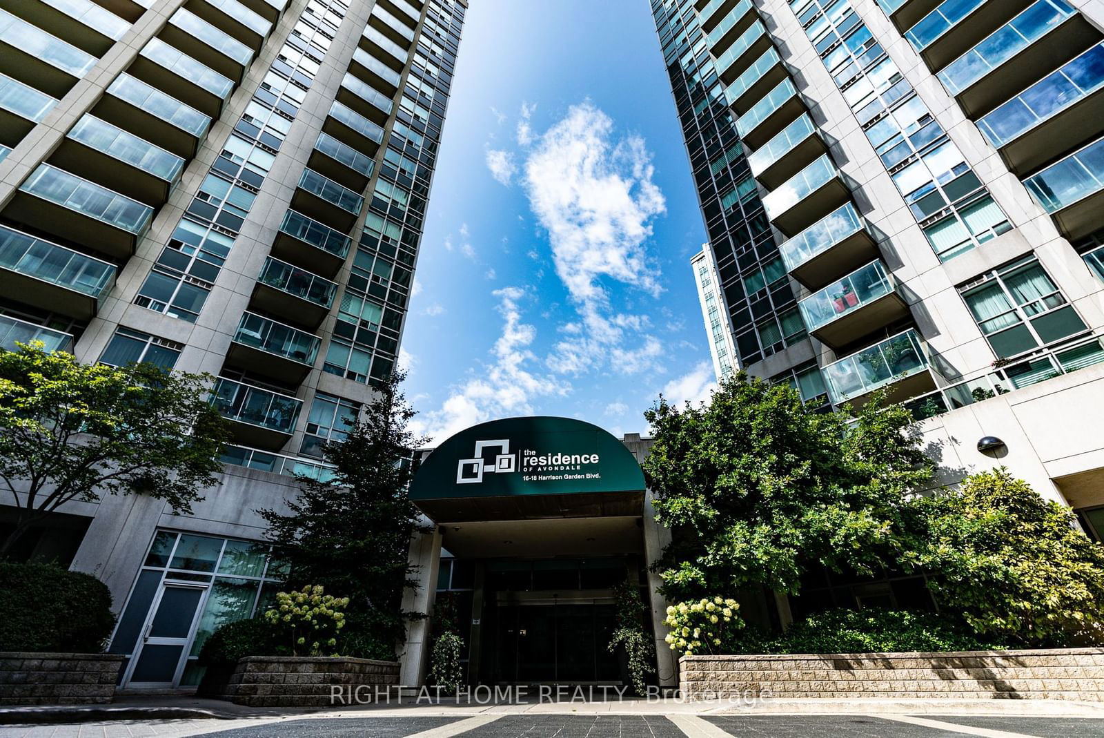 Condo for sale at 209-16 Harrison Garden Boulevard, Toronto, Willowdale East, M2N 7J6 - MLS: C11945676