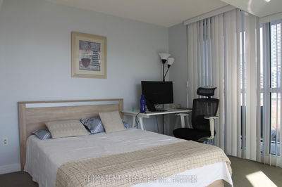 Unit 707 — 75 Queens Wharf Rd, Toronto - Waterfront Communities C1 image-0-3