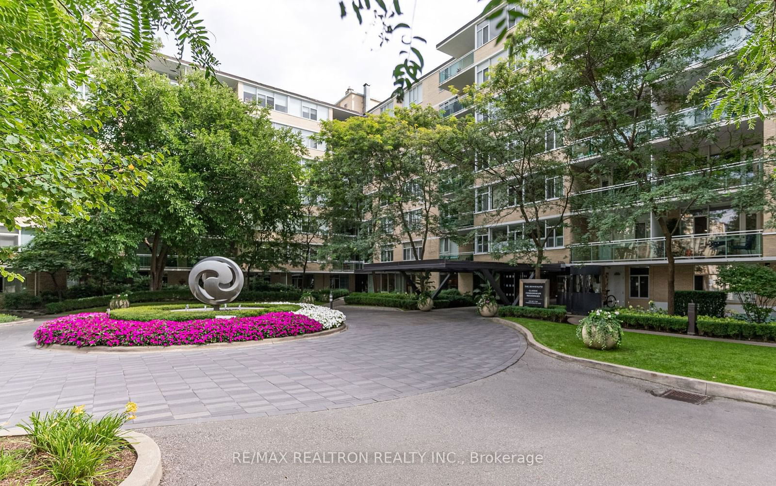 Condo for sale at 224-1 Benvenuto Place, Toronto, Casa Loma, M4V 2L1 - MLS: C11946032