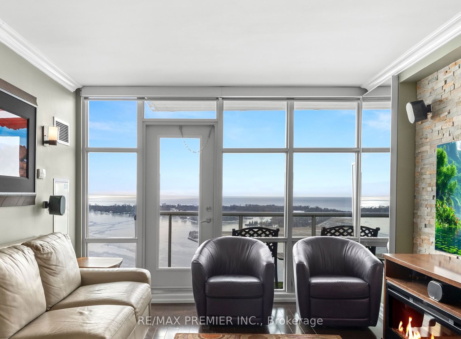 Condo for sale at 3910-35 Mariner Terrace, Toronto, Waterfront Communities C1, M5V 3V9 - MLS: C11946240