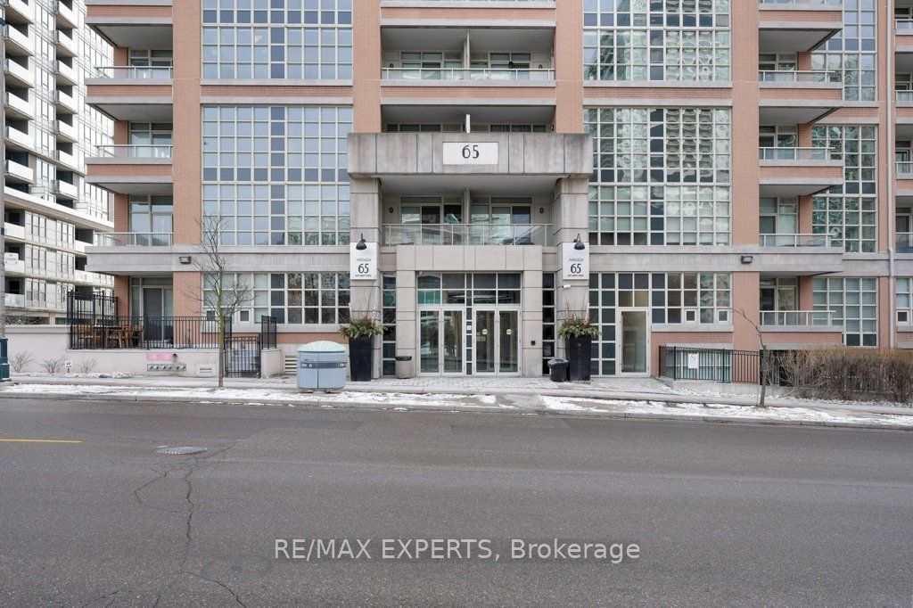 Condo sold at 818-65 E Liberty Street, Toronto, Niagara, M6K 0B1 - MLS: C11946364