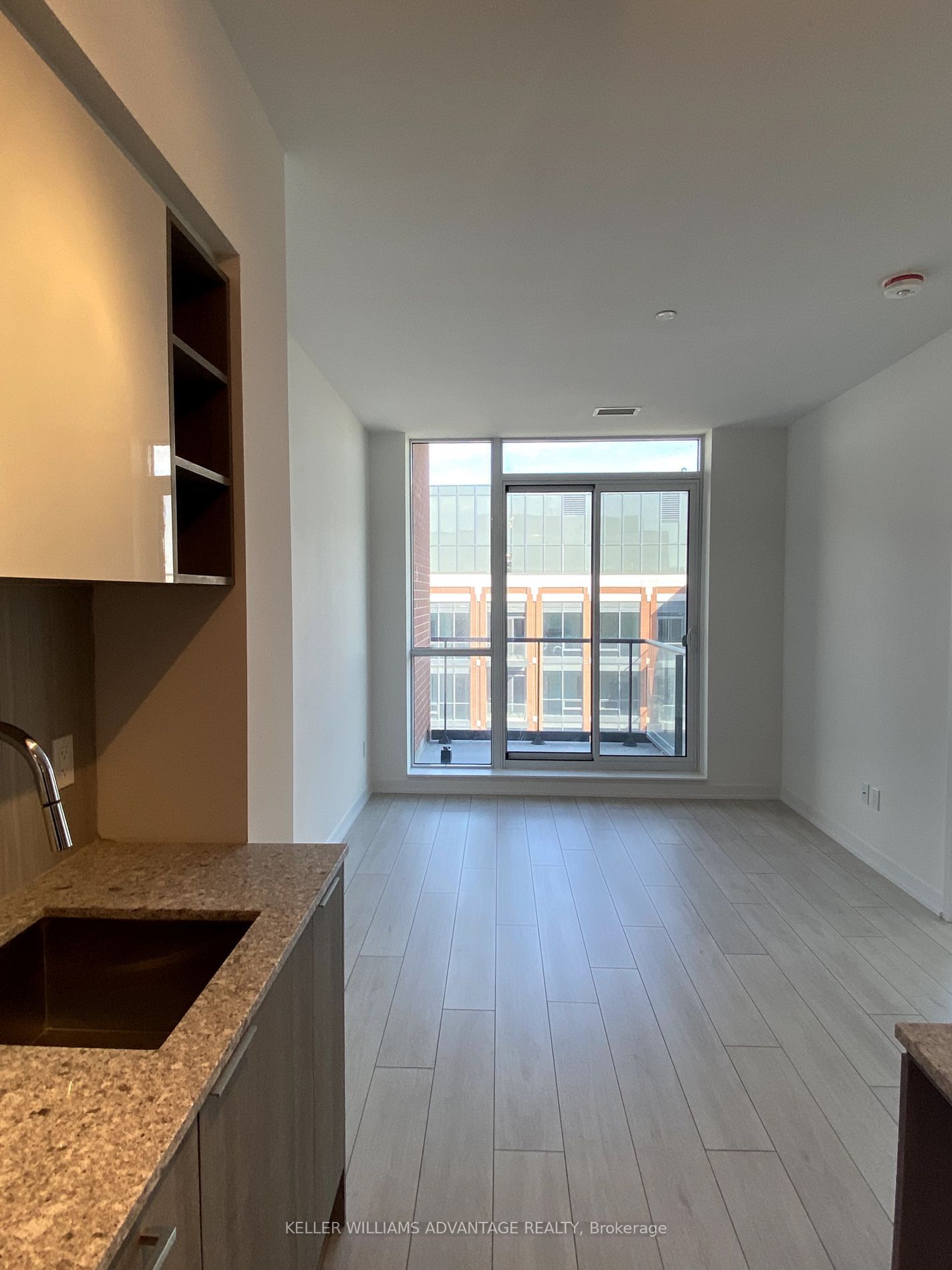 Condo for lease at 1607-31 Tippett Road, Toronto, Clanton Park, M3H 0C8 - MLS: C11946427