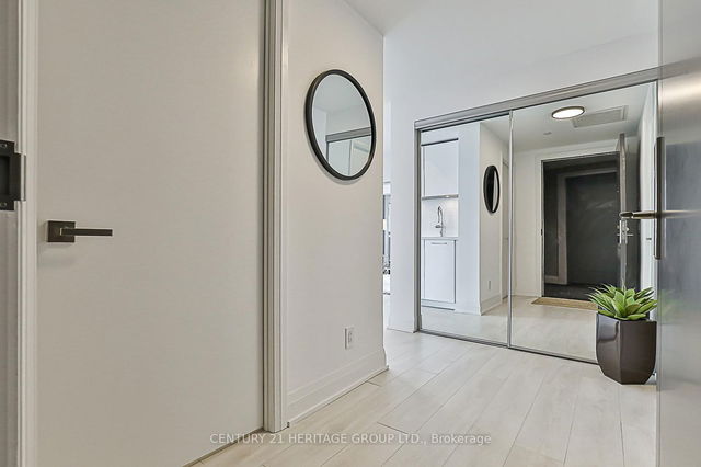 606 - 33 Frederick Todd Way