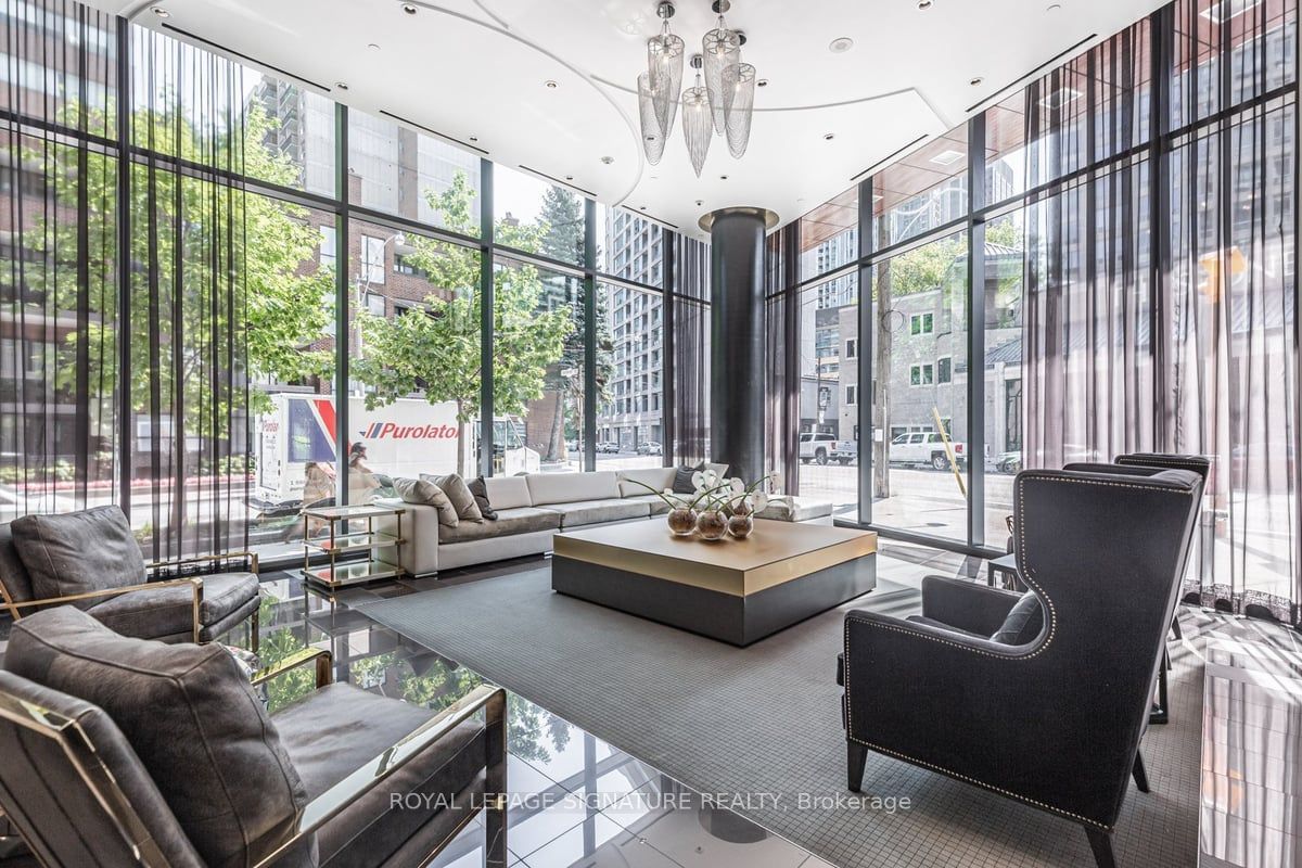 Condo sold at 1704-32 Davenport Road, Toronto, Annex, M5R 0B5 - MLS: C11946702