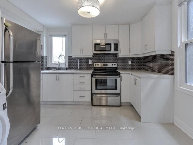 Semi-Detached House for lease at Upper-603 Ossington Avenue, Toronto, Palmerston-Little Italy, M6G 3T6 - MLS: C11947214