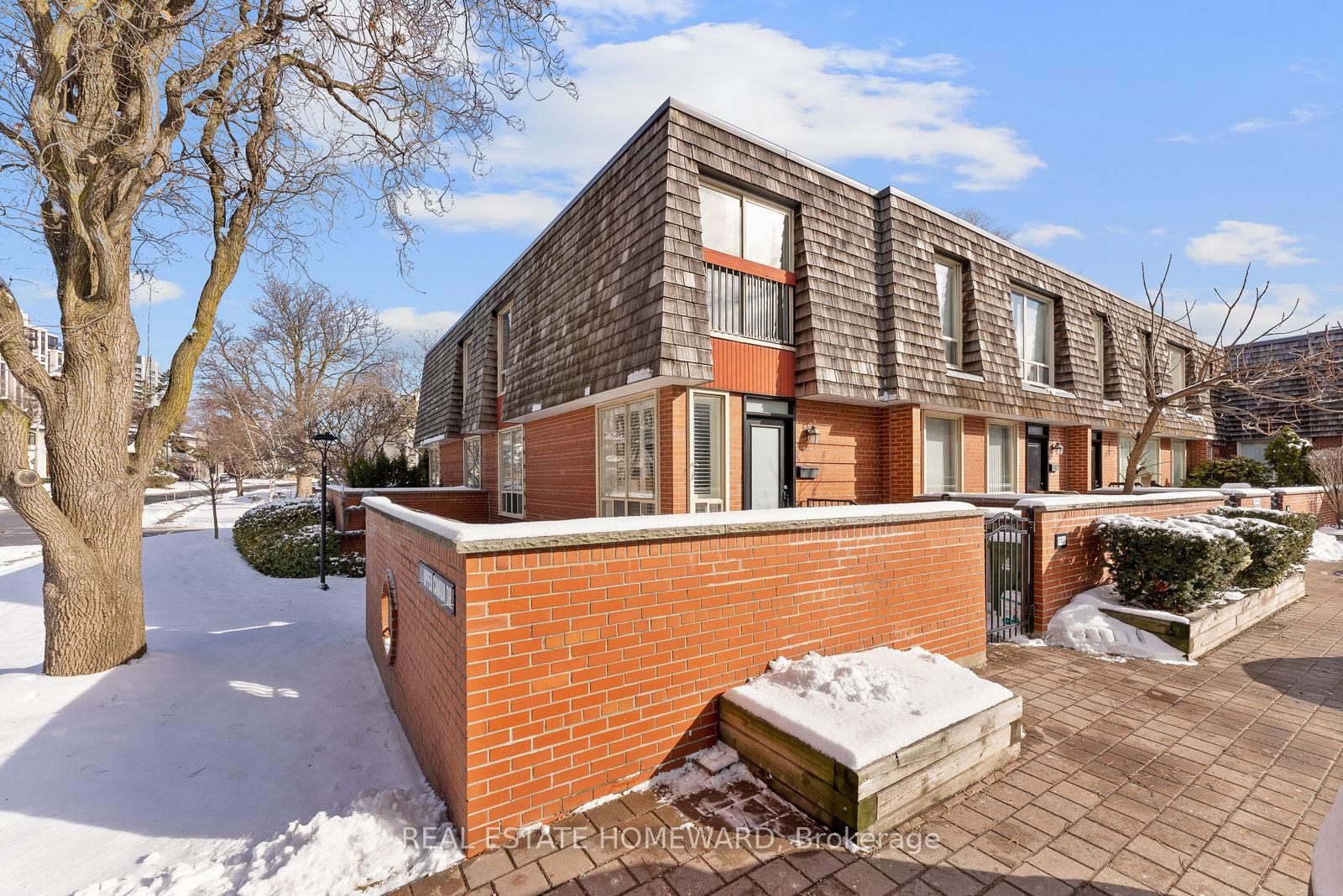 Townhouse for sale at 1-75 Upper Canada Drive, Toronto, St. Andrew-Windfields, M2P 2A2 - MLS: C11947270