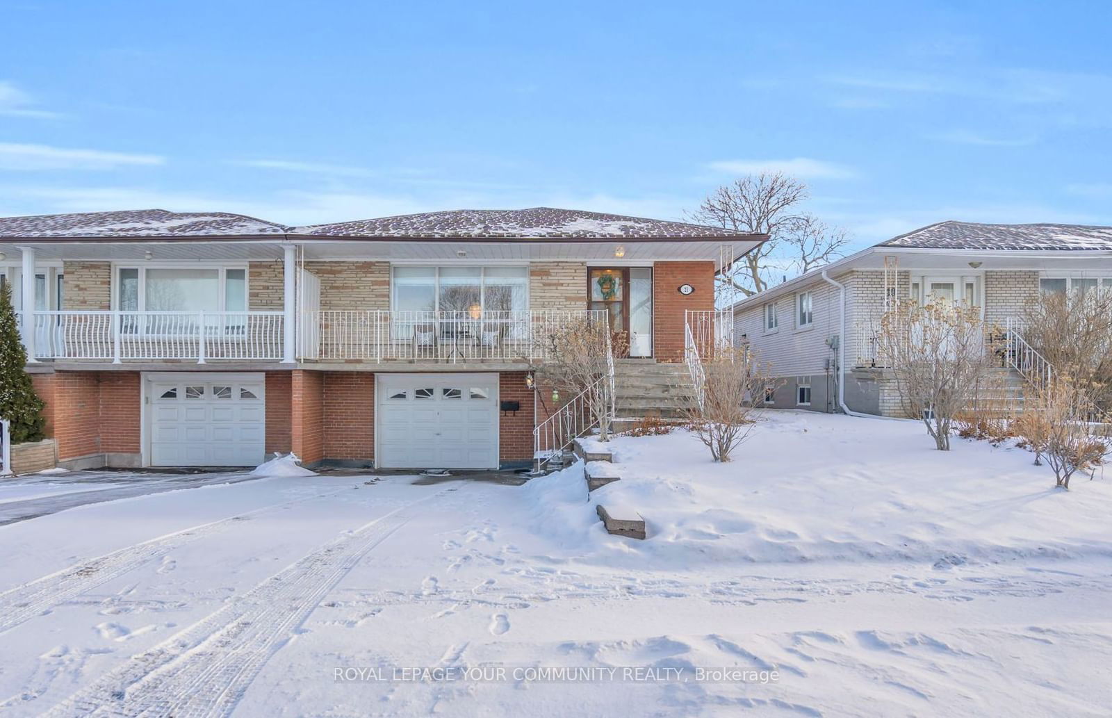 Semi-Detached House sold at 21 Clipper Road, Toronto, Pleasant View, M2J 4C8 - MLS: C11947279