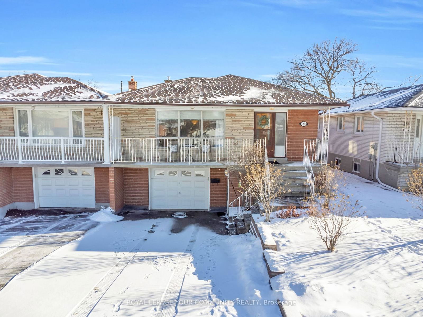 Semi-Detached House sold at 21 Clipper Road, Toronto, Pleasant View, M2J 4C8 - MLS: C11947279