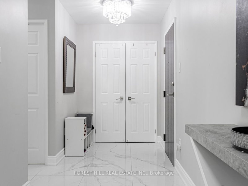 201 - 15 Mcmurrich St, Toronto, M5R 3M6 | Image 3