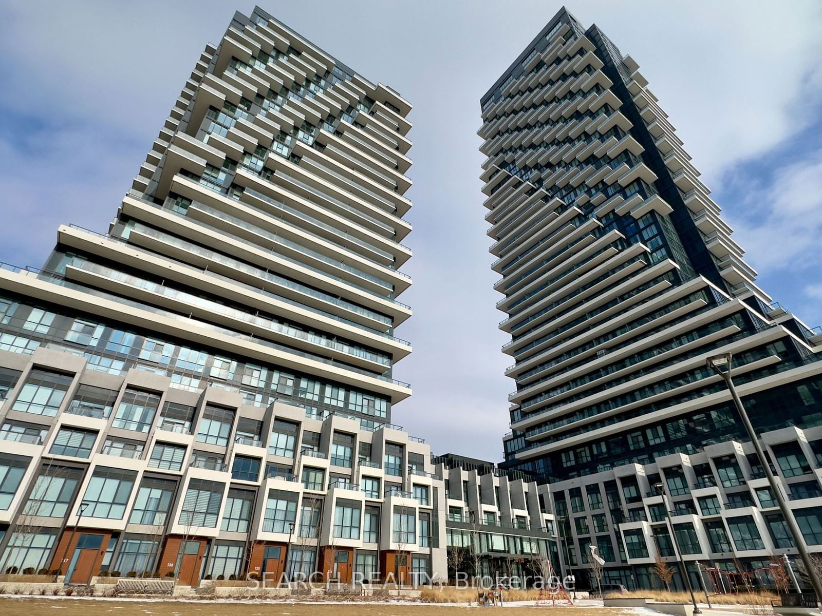 Condo for lease at 730-20 Inn on the Park Drive, Toronto, Banbury-Don Mills, M3C 0P7 - MLS: C11947926