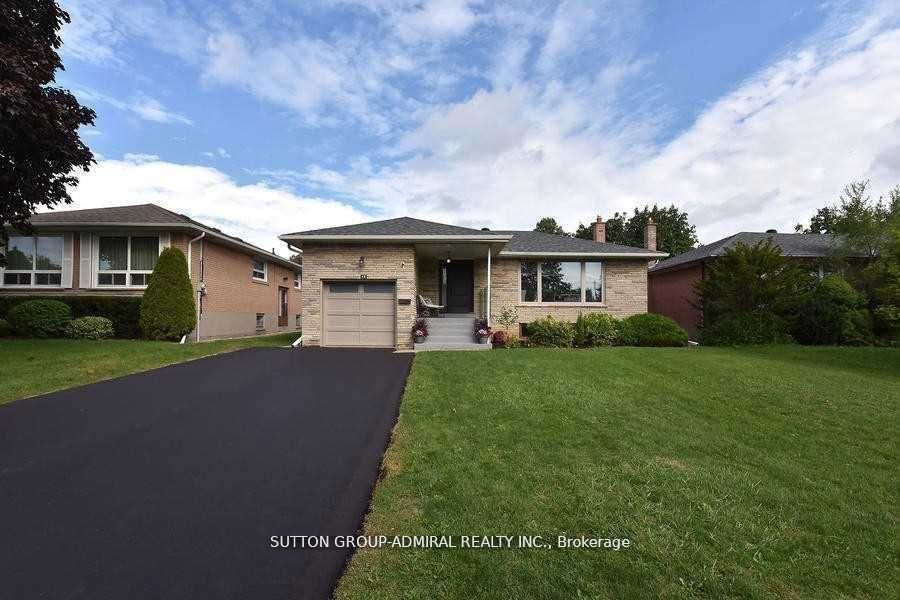 Detached House for lease at 48 Clifton Avenue, Toronto, Bathurst Manor, M3H 4L1 - MLS: C11947960