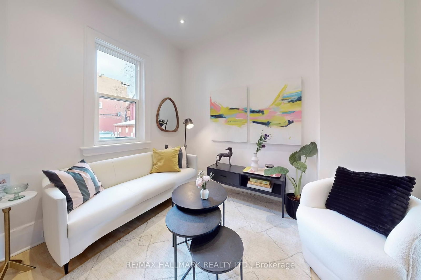 Townhouse sold at 20 Glasgow Street, Toronto, Kensington-Chinatown, M5T 2B9 - MLS: C11947968