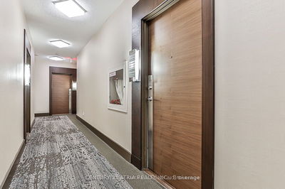 Unit 723 — 35 Brian Peck Cres, Toronto - Thorncliffe Park image-0-3