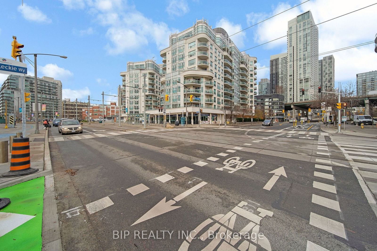 Condo for sale at SPH16-600 Queens Quay, Toronto, Waterfront Communities C1, M5V 3M3 - MLS: C11948290