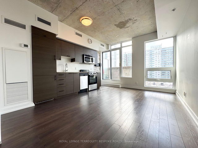 409 - 707 Dovercourt Avenue