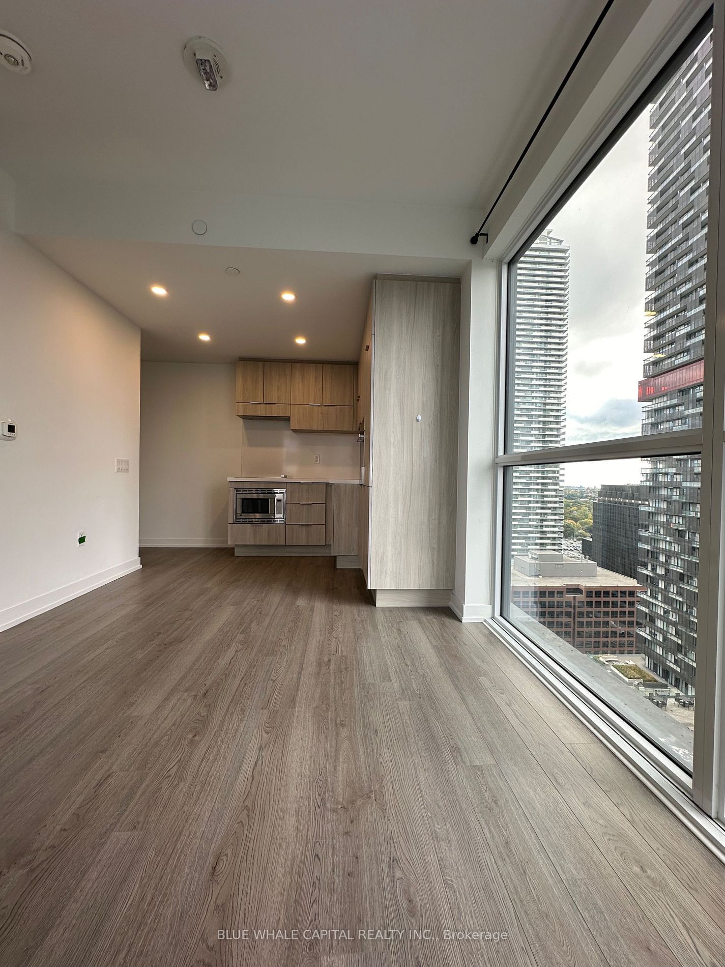 Condo for lease at 1908-39 Roehampton Avenue, Toronto, Mount Pleasant West, M4P 0G1 - MLS: C11948719