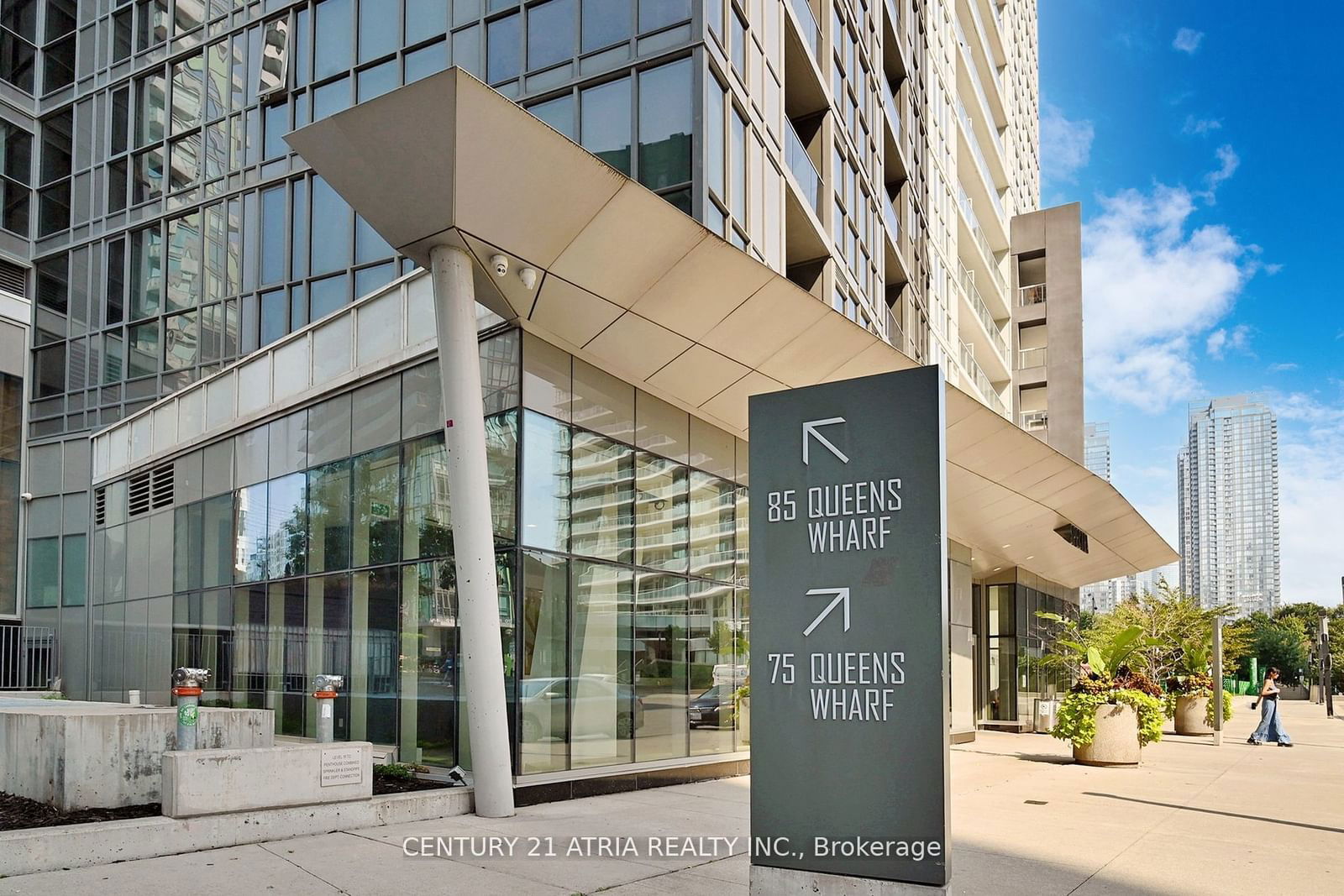 Condo for sale at 810-85 Queens Wharf Road, Toronto, Waterfront Communities C1, M5V 0J9 - MLS: C11948750