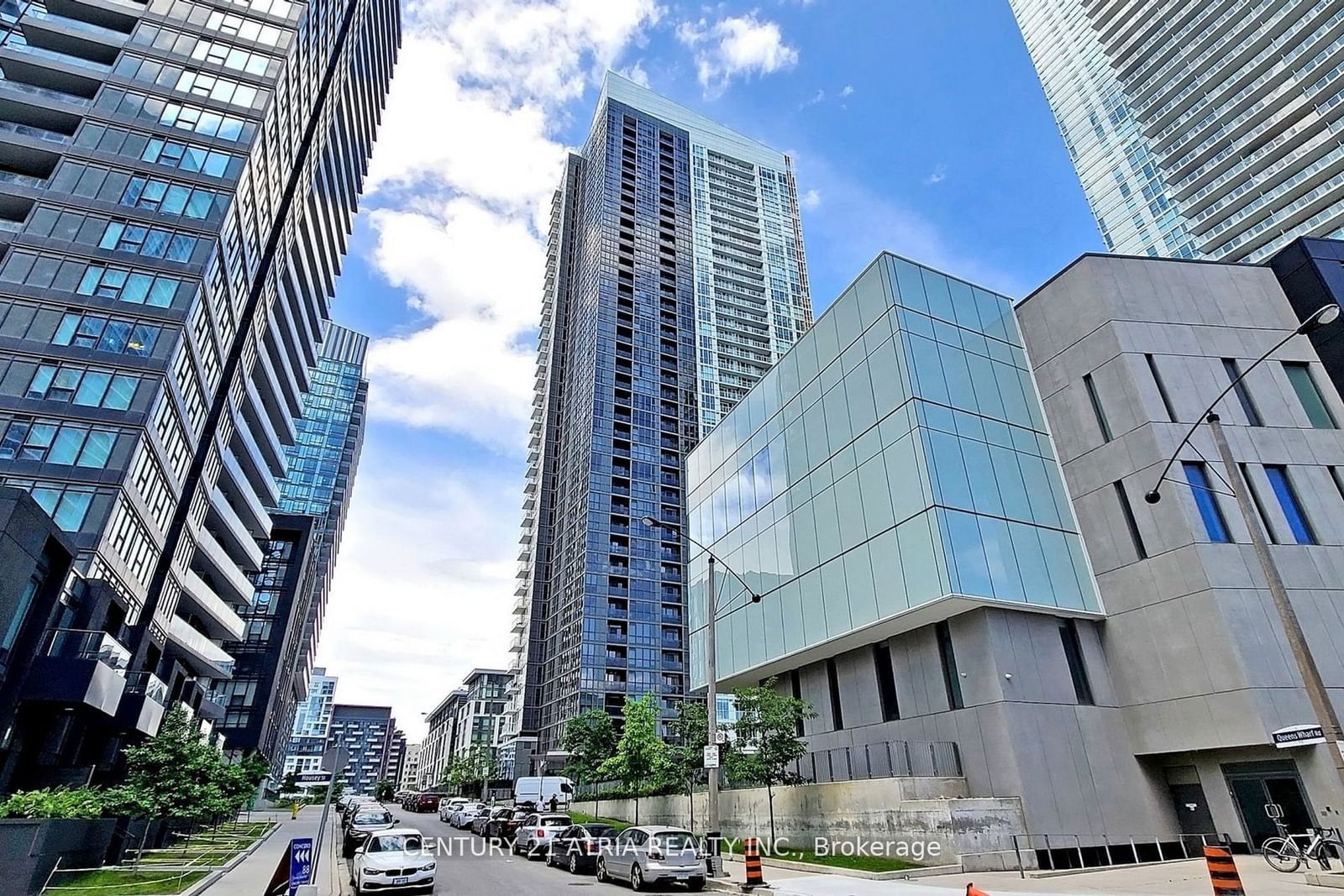 Condo for sale at 810-85 Queens Wharf Road, Toronto, Waterfront Communities C1, M5V 0J9 - MLS: C11948750