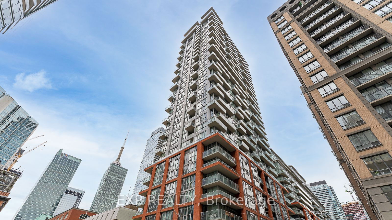 Condo for sale at 1407-126 Simcoe Street, Toronto, Waterfront Communities C1, M5H 4E6 - MLS: C11948940