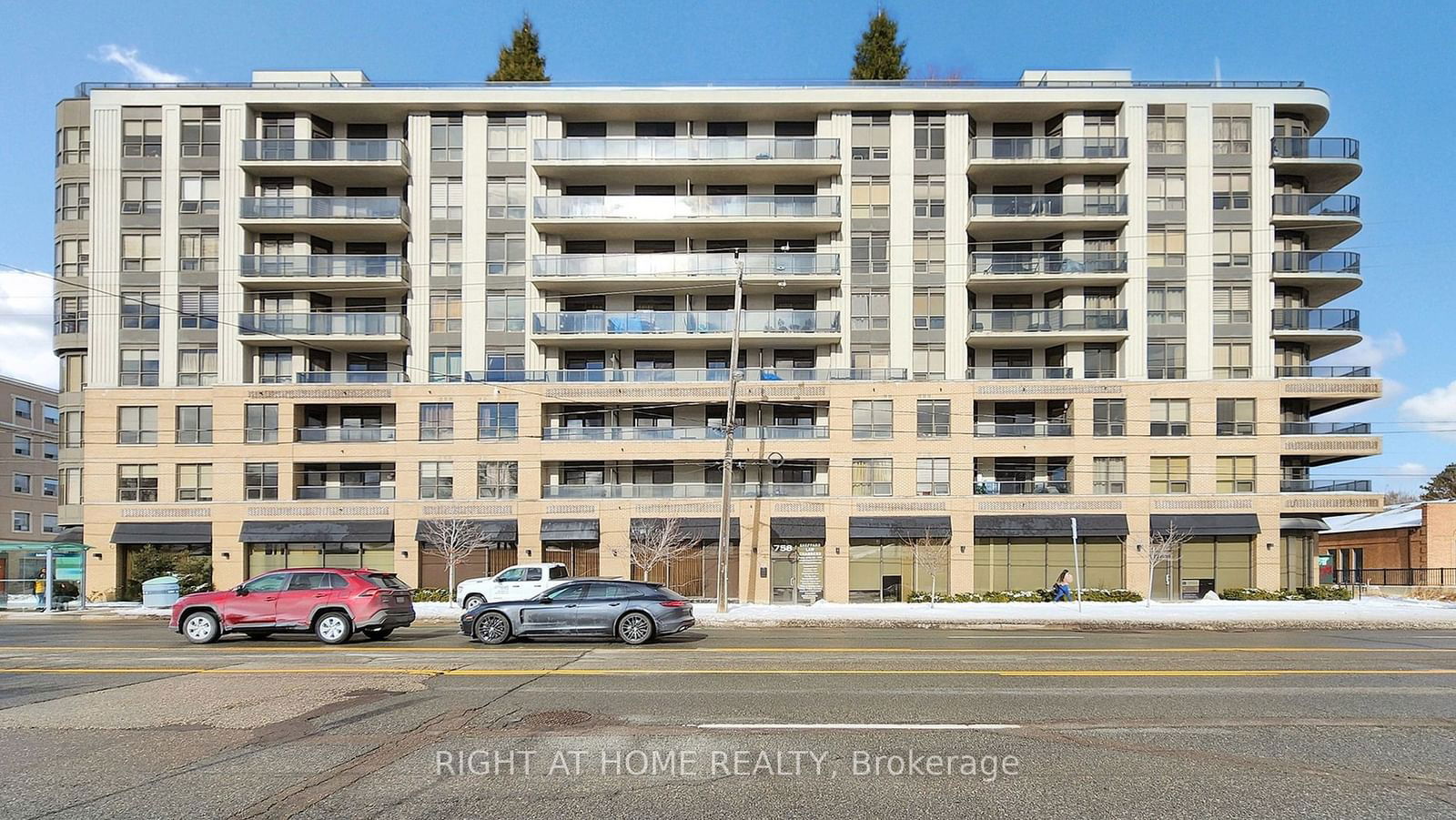 Building at 760 Sheppard Avenue, Toronto, Bathurst Manor