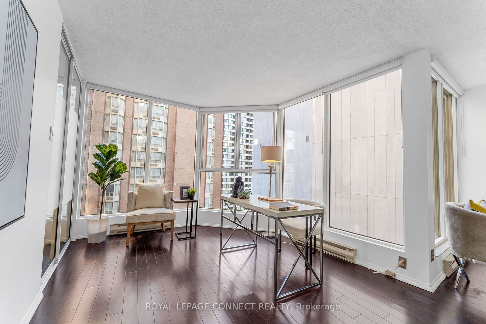 Condo for sale at 1402-55 Centre Avenue, Toronto, Bay Street Corridor, M5G 2H5 - MLS: C11949371