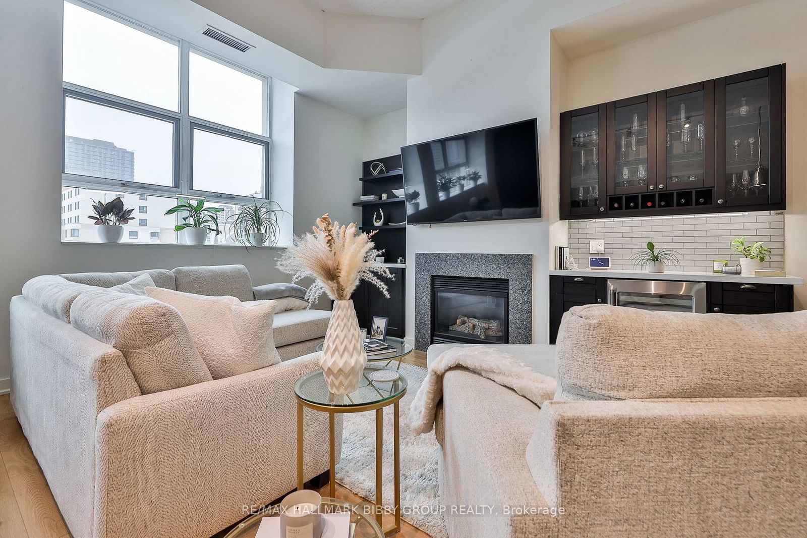 Condo for sale at 717-155 Dalhousie Street, Toronto, Church-Yonge Corridor, M5B 2P7 - MLS: C11949579