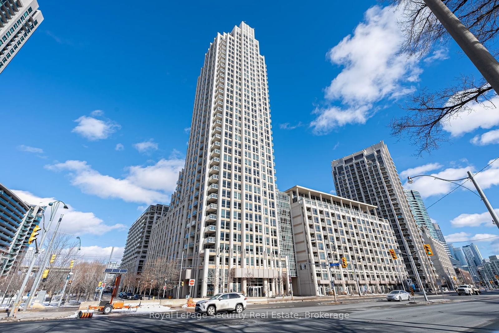 Condo for sale at 1610-628 Fleet Street, Toronto, Niagara, M5V 1A8 - MLS: C11950153