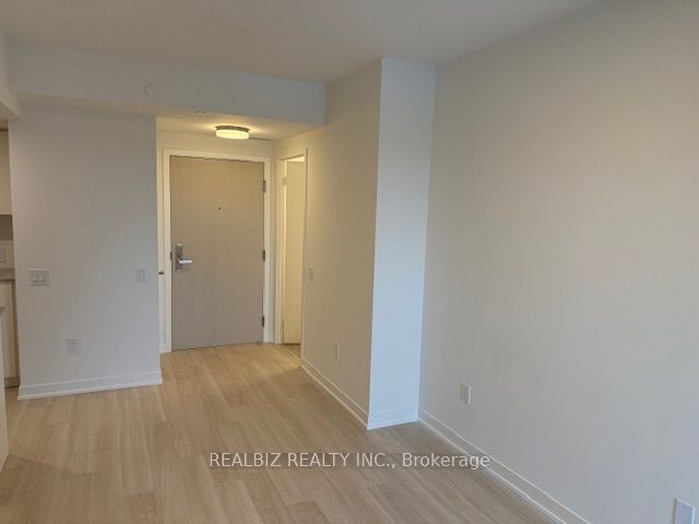 Condo for lease at 453-500 Wilson Avenue, Toronto, Clanton Park, M3H 0E5 - MLS: C11950207