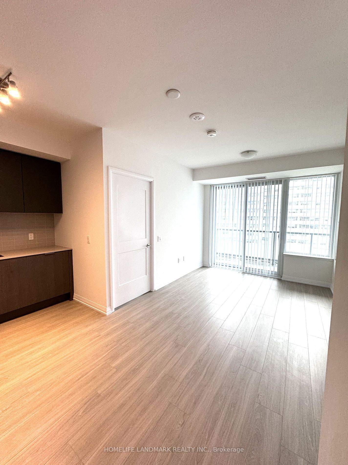 Condo for lease at 2211-50 Dunfield Avenue, Toronto, Mount Pleasant East, M4S 0E4 - MLS: C11950662